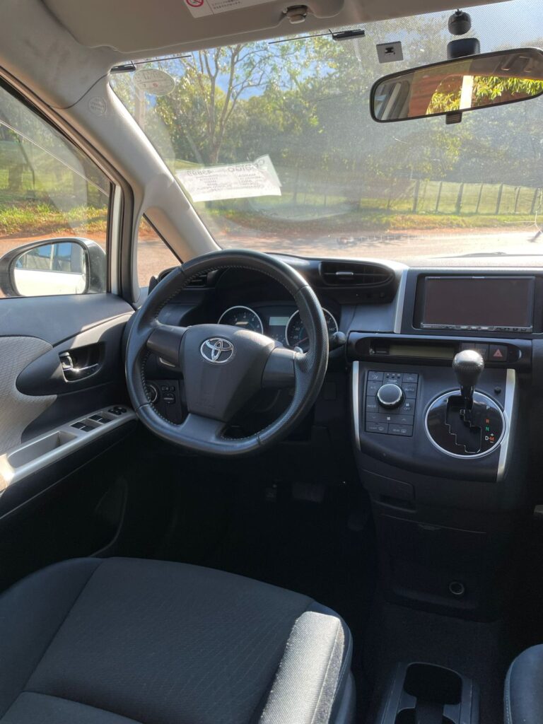 b06ea425-06ed-45b4-8176-43f97712b9d3